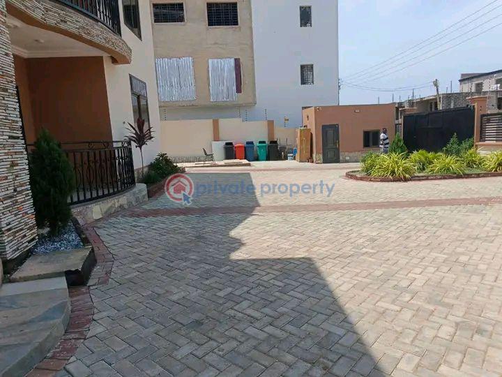 2 bedroom Apartment For Rent East Airport Airport Residential Area Accra - 3
