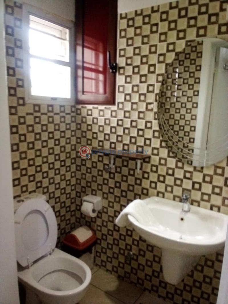 2 bedroom Apartment Short let Ringway Osu Accra - 2