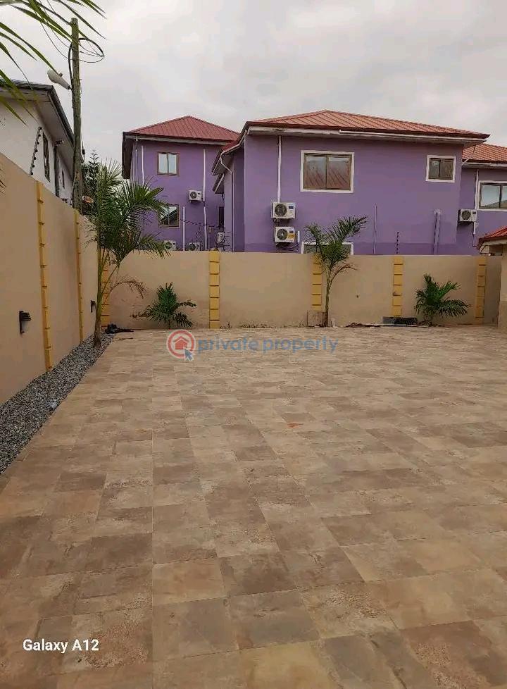 2 bedroom Apartment For Rent East Airport Airport Residential Area Accra - 7