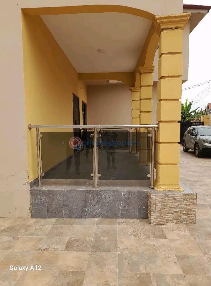 2 bedroom Apartment For Rent East Airport Airport Residential Area Accra - 3