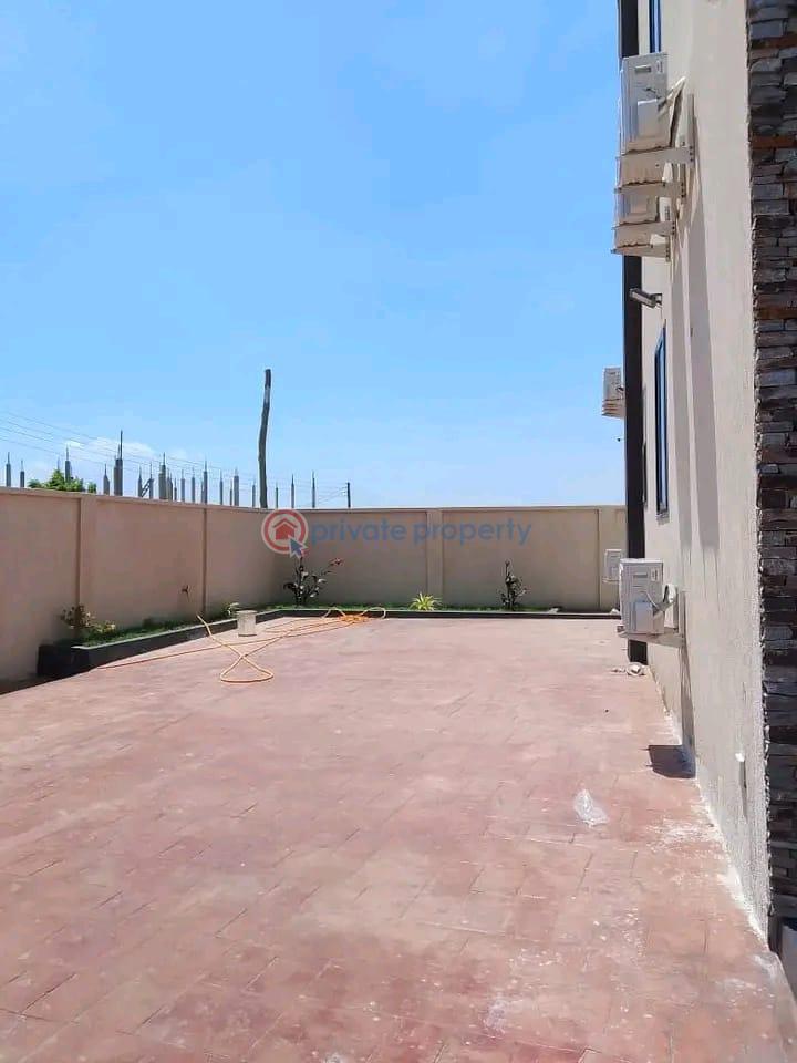 2 bedroom Apartment For Rent Sakumono Spintex Accra - 8