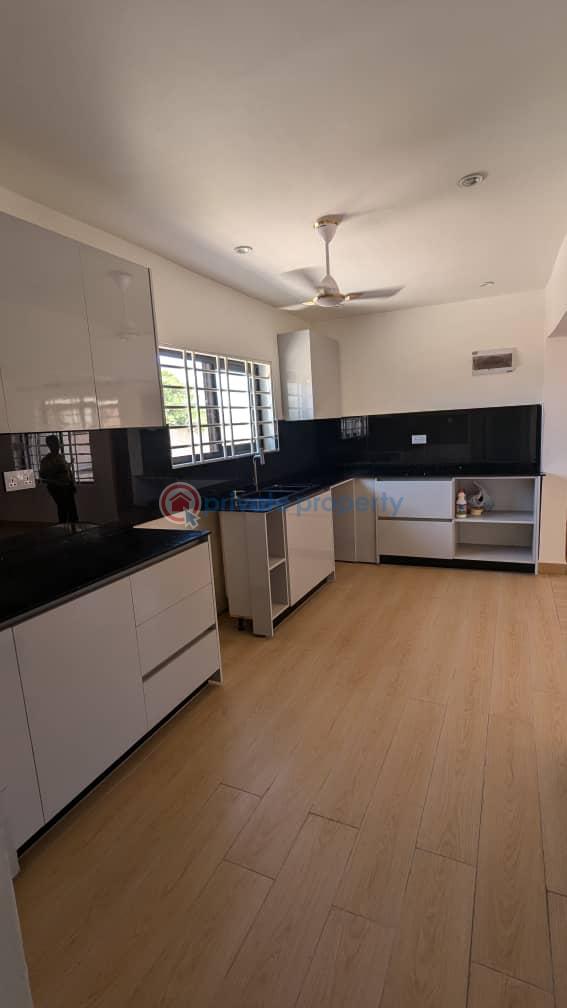 2 bedroom Apartment For Rent South La Labadi-Aborm Accra - 6