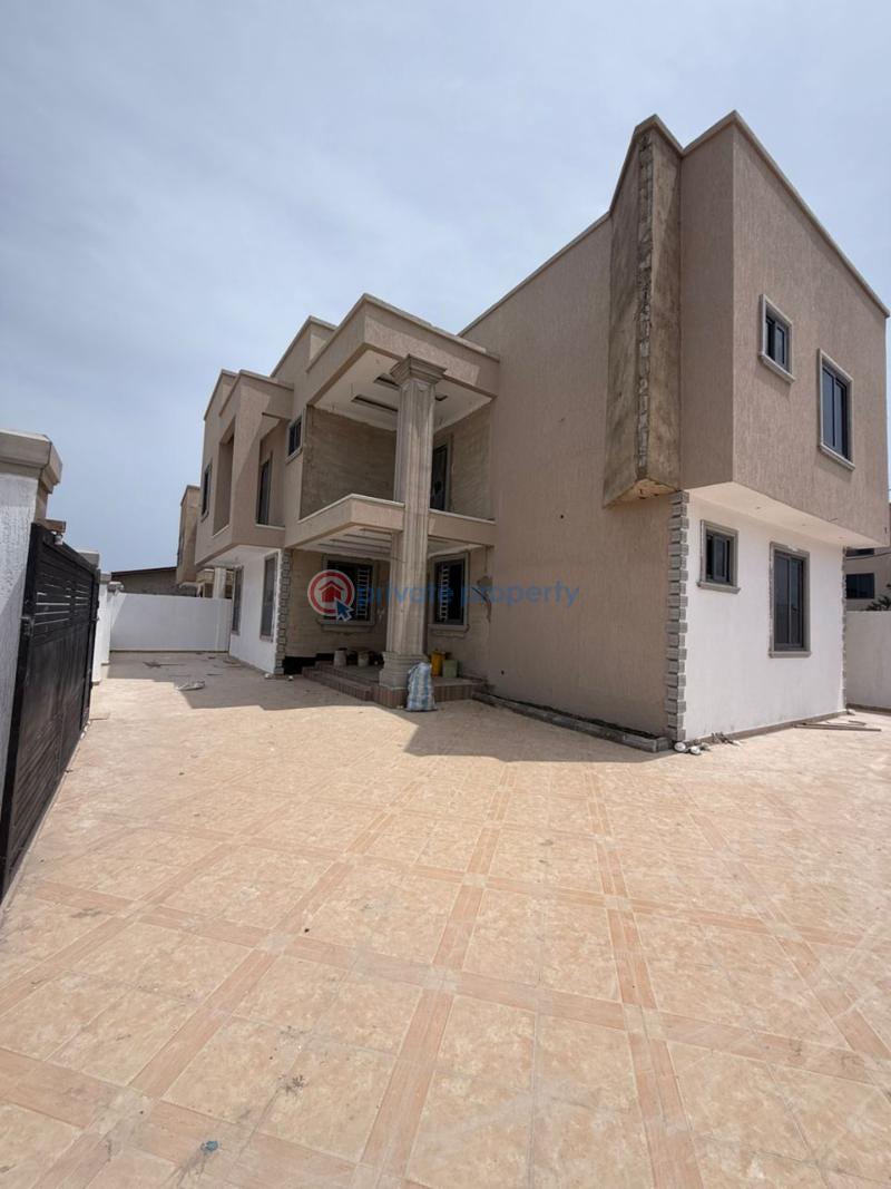 4 bedroom House For Sale Baatsonaa Spintex Accra - 4