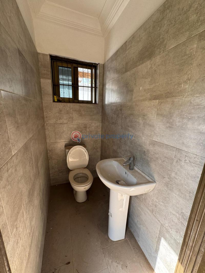 3 bedroom House For Rent comm 25 Tema Accra - 4