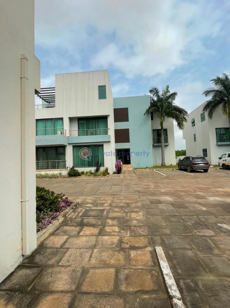3 bedroom Townhouse For Rent East Airport Airport Residential Area Accra - 0