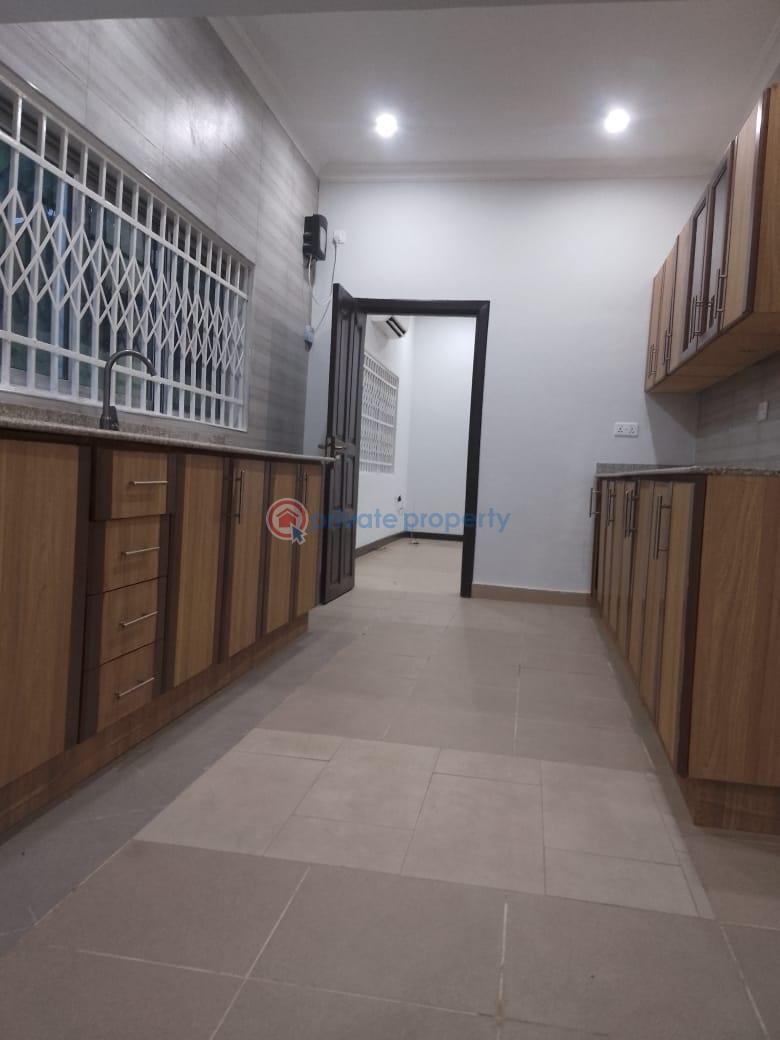 3 bedroom House For Rent Tesano Accra - 6