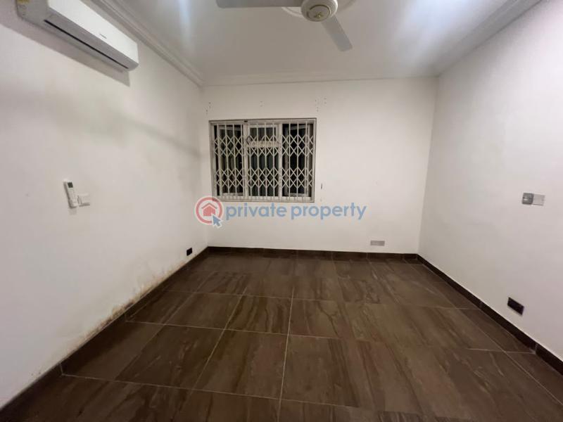 3 bedroom Apartment For Rent East Airport Airport Residential Area Accra - 4