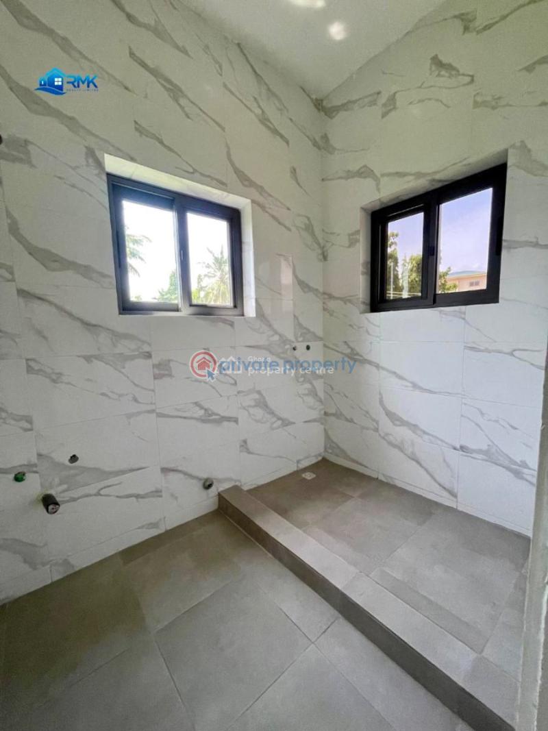 3 bedroom House For Rent Osu Accra - 4