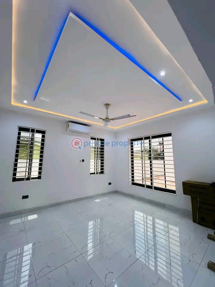 3 bedroom House For Sale Ashaley Botwe Adenta Municipal Accra - 8