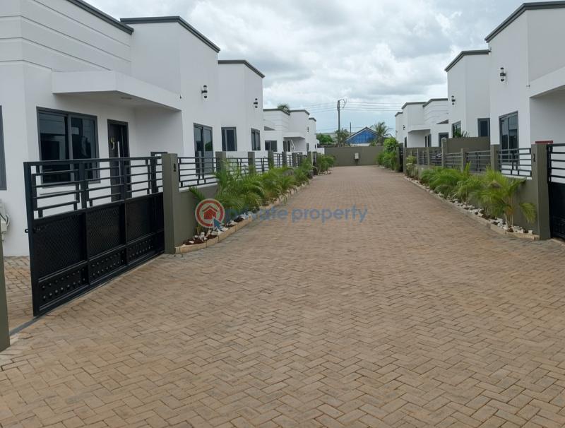 3 bedroom Townhouse For Rent Adenta Adenta Municipal Accra - 1