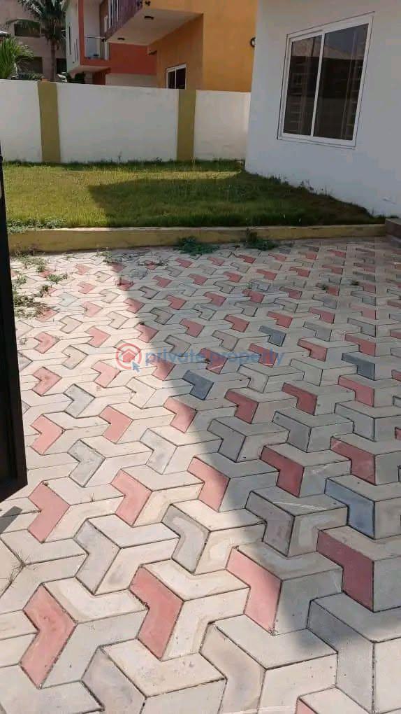 3 bedroom House For Rent Spintex Accra - 4
