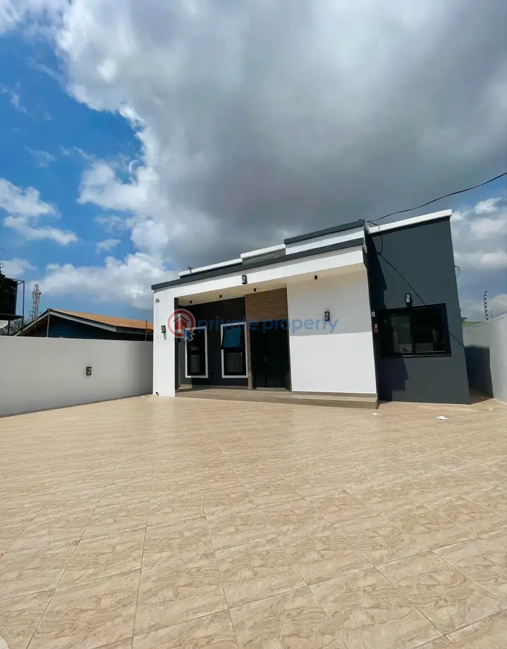 3 bedroom Detached Bungalow For Sale Community 16 Lashibi Spintex Accra - 9
