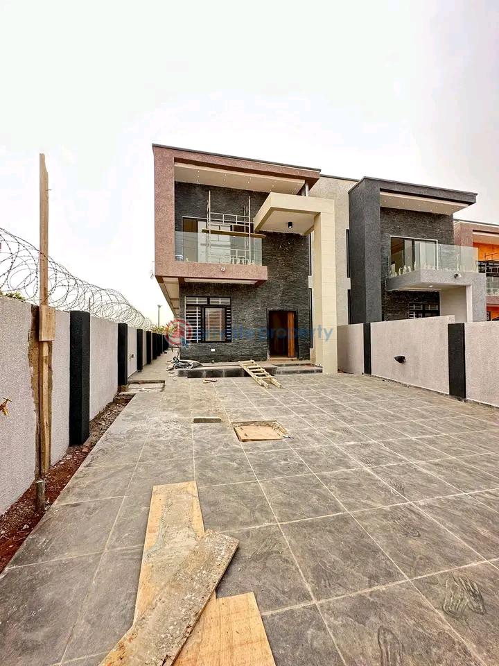 3 bedroom House For Sale Adjiringanor East Legon Accra - 0