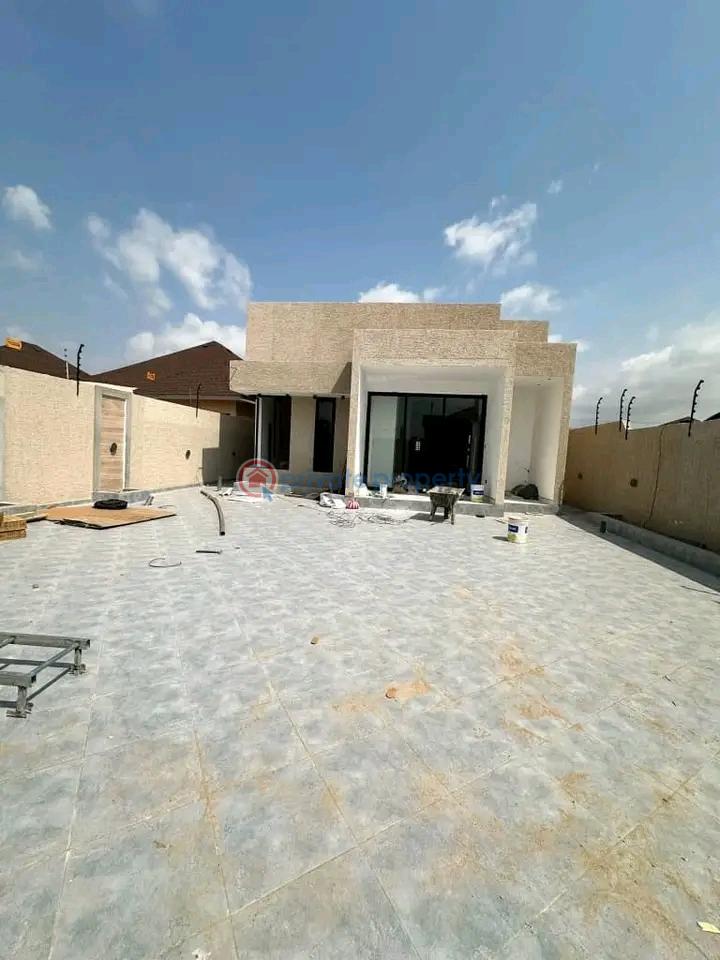3 bedroom House For Sale Botwe Adenta Municipal Accra - 0
