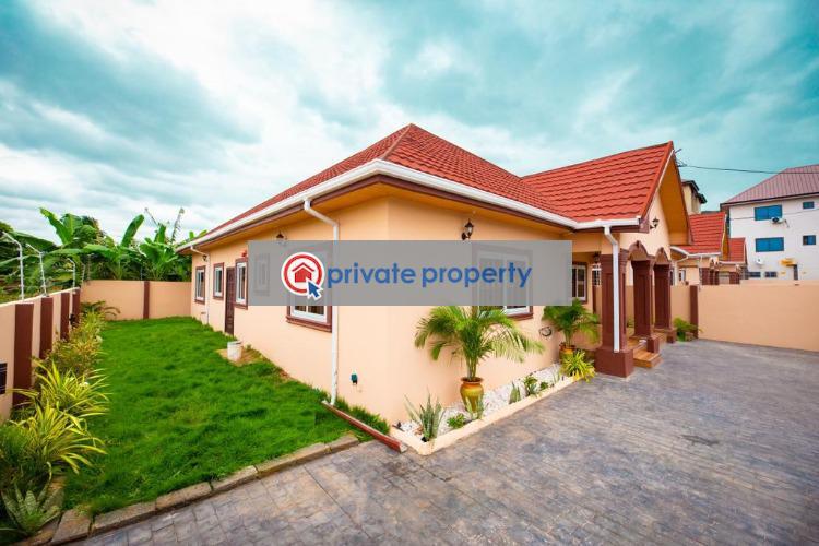 3 bedroom Detached Bungalow For Sale &nbsp;oyarifa Oyarifa La Nkwantanang Madina Municipal Accra - 3
