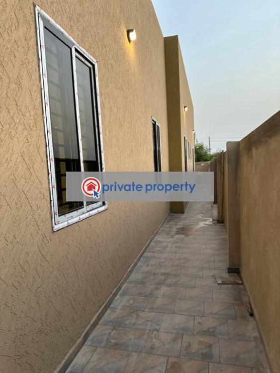 3 bedroom Detached Bungalow For Sale &nbsp;lakeside Ashaley Botwe Adenta Municipal Accra - 2