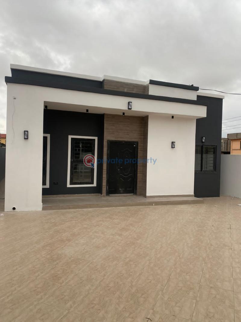 3 bedroom Detached Bungalow For Sale Community 16 Lashibi Spintex Accra - 0