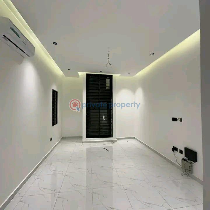 3 bedroom House For Sale Lakeside Estates. Adenta Municipal Accra - 3