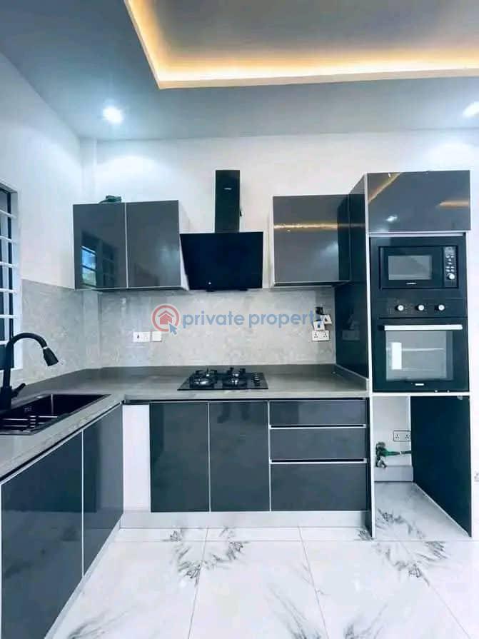 3 bedroom House For Sale Lakeside Estates. Adenta Municipal Accra - 9