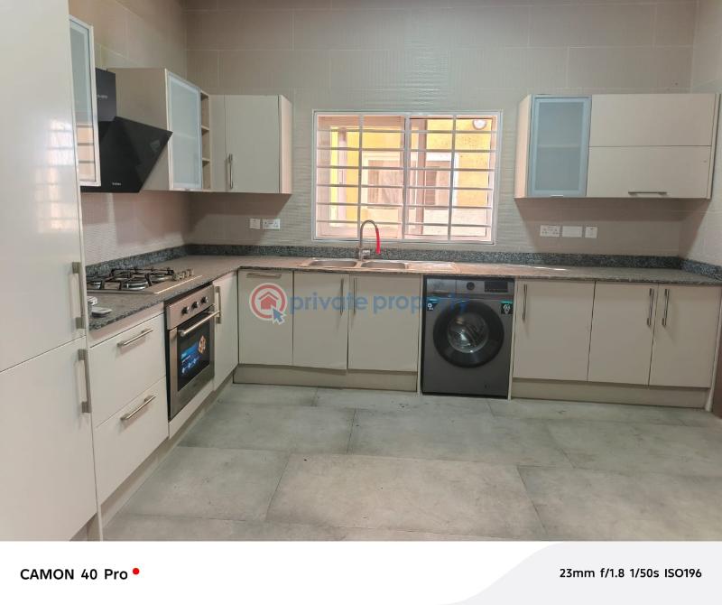 3 bedroom House For Rent Manet Junction Spintex Accra - 3