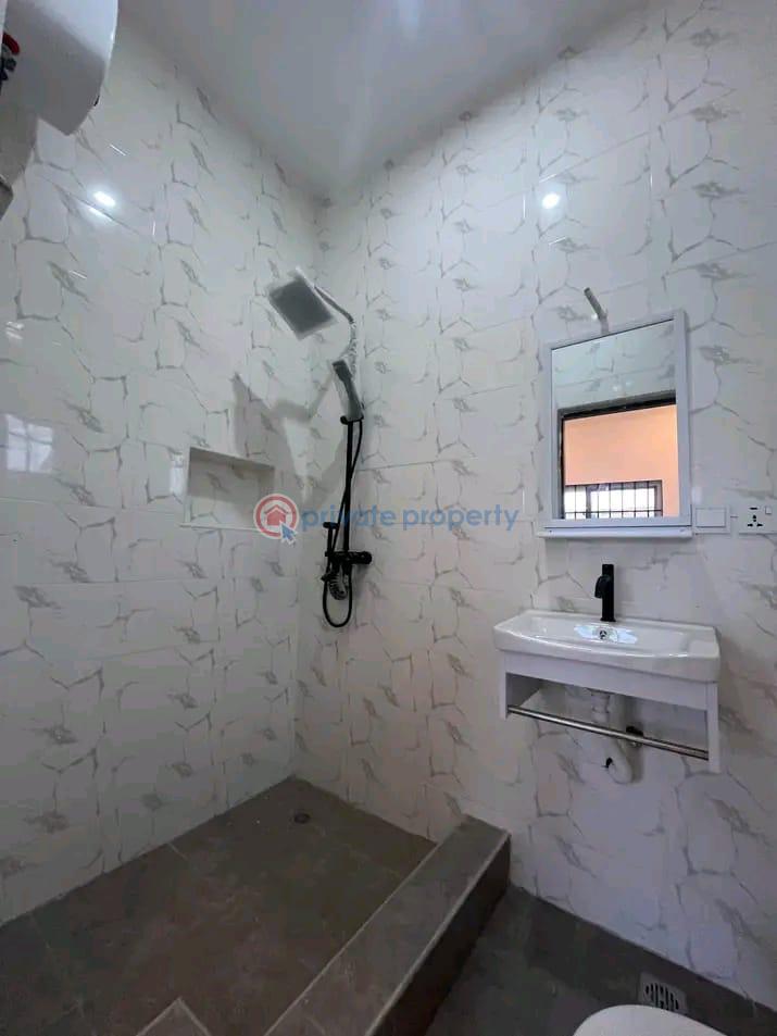 3 bedroom House For Sale Ogbojo Adenta Municipal Accra - 3