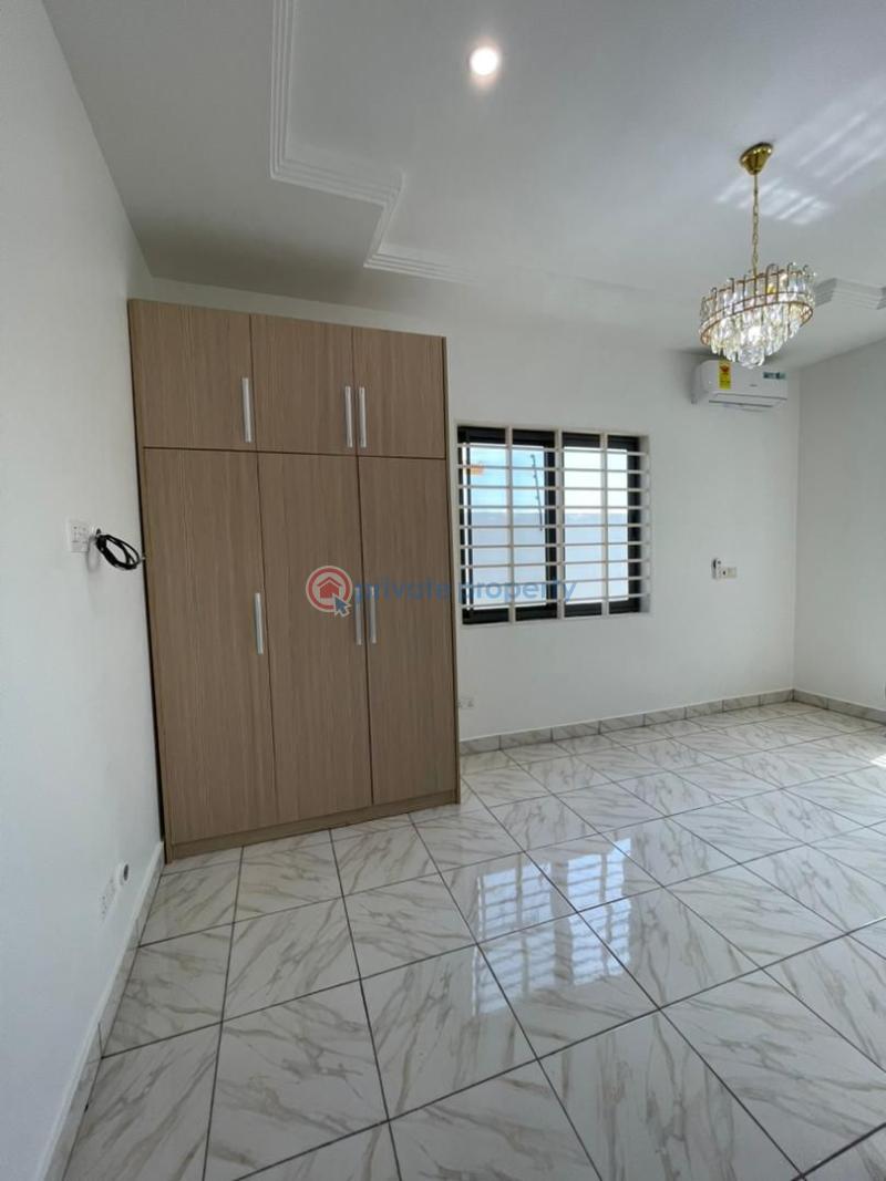 3 bedroom House For Sale Sakumono Spintex Accra - 11
