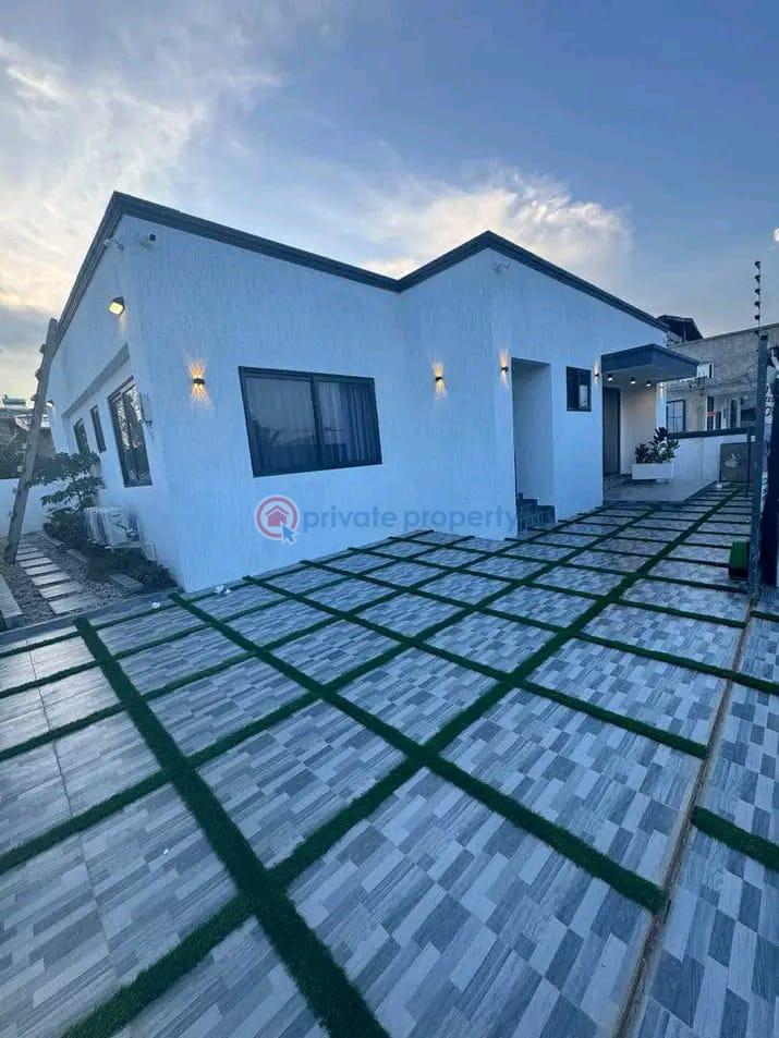 3 bedroom House For Sale Community 23 Tema Accra - 2