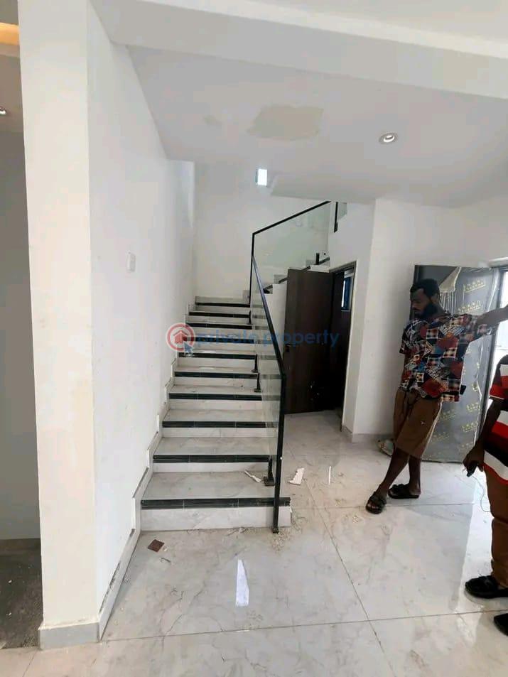 3 bedroom House For Sale West Trasacco Adjiringanor East Legon Accra - 3