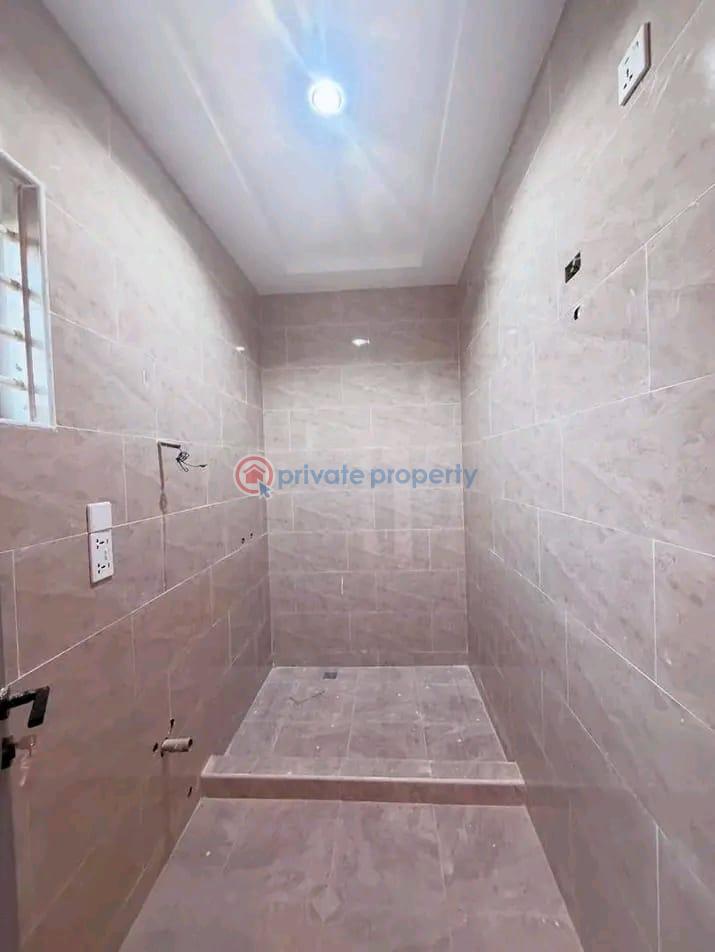 3 bedroom House For Sale Lakeside Estates. Adenta Municipal Accra - 6