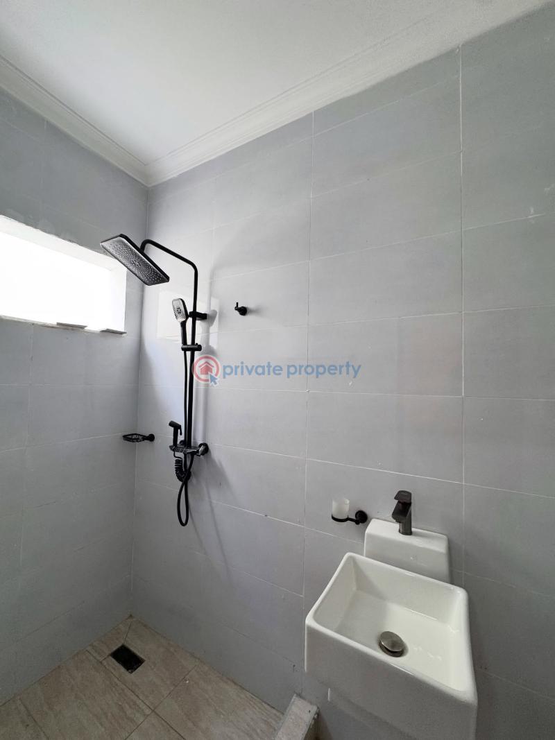 3 bedroom House For Sale Manet Spintex Road Accra - 11