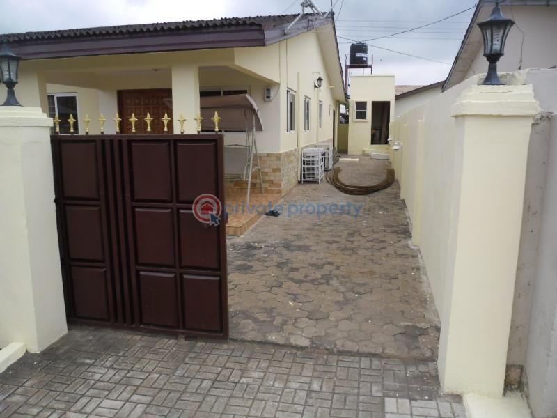 3 bedroom House For Sale Manet Ville Airport Residential Area Accra - 2