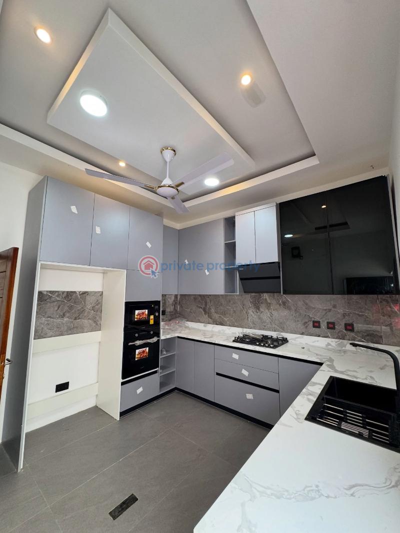 3 bedroom House For Sale Manet Spintex Road Accra - 12