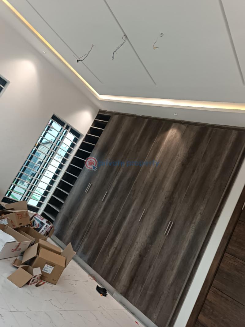 3 bedroom House For Sale Lakeside Estates. Adenta Municipal Accra - 9
