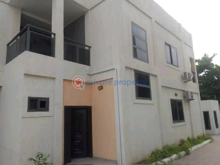 3 bedroom Townhouse For Rent Airport Residential Area Accra - 0