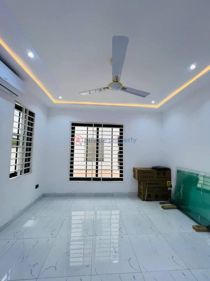 3 bedroom Townhouse For Sale Nmai Dzorm School Junction East Legon Accra - 4