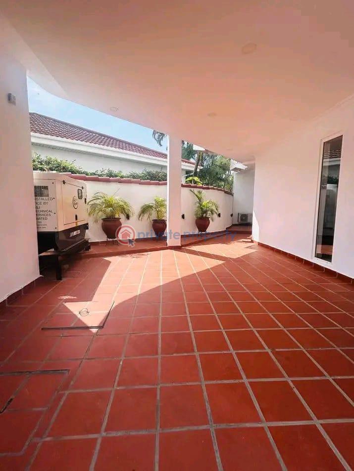 3 bedroom House For Rent Labone La Dade Kotopon Municipal Accra - 1