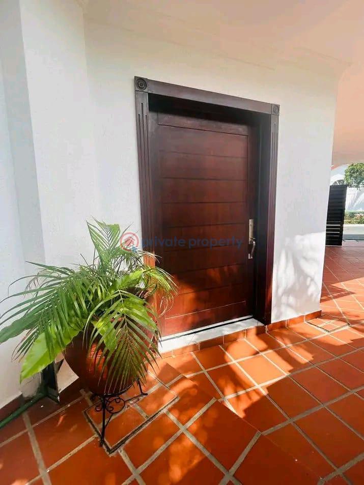 3 bedroom House For Rent Labone La Dade Kotopon Municipal Accra - 2
