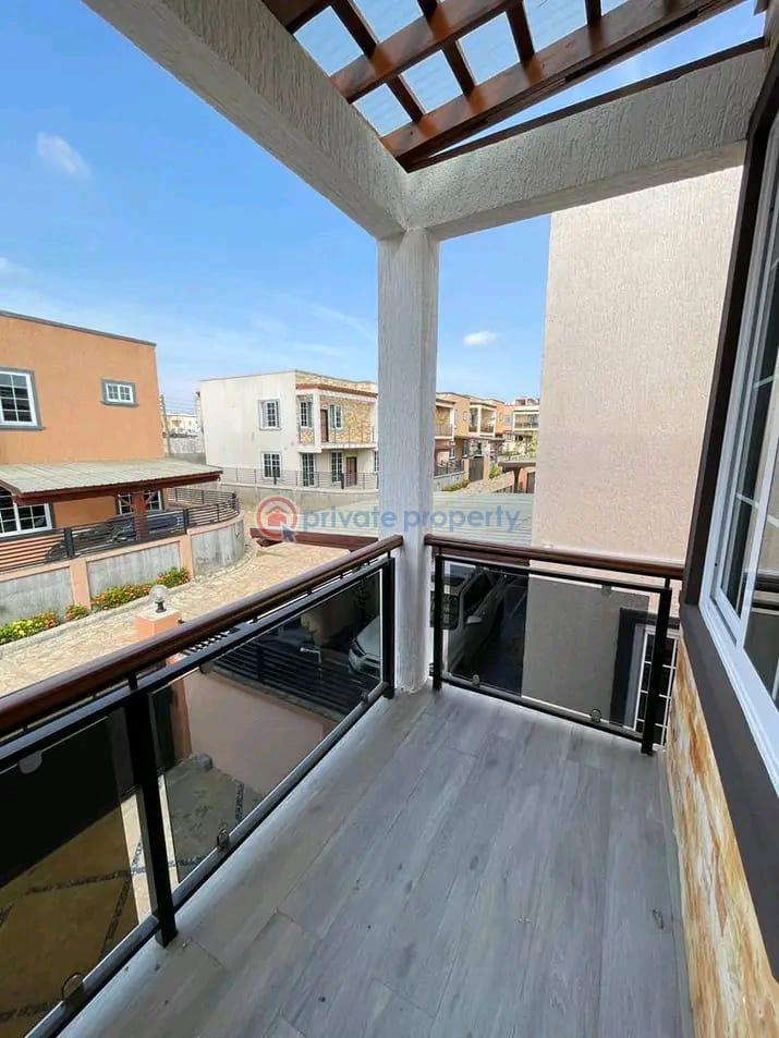 3 bedroom Townhouse For Rent East Airport Airport Residential Area Accra - 5