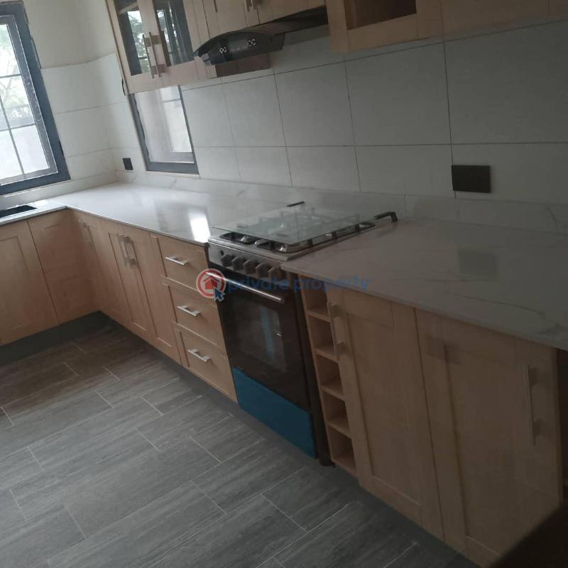 3 bedroom Townhouse For Rent Community 6 Tema Accra - 5