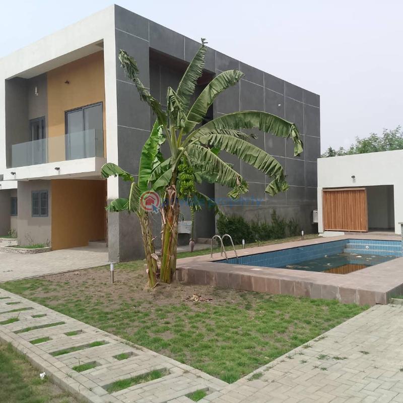 3 bedroom Townhouse For Rent Community 6 Tema Accra - 10