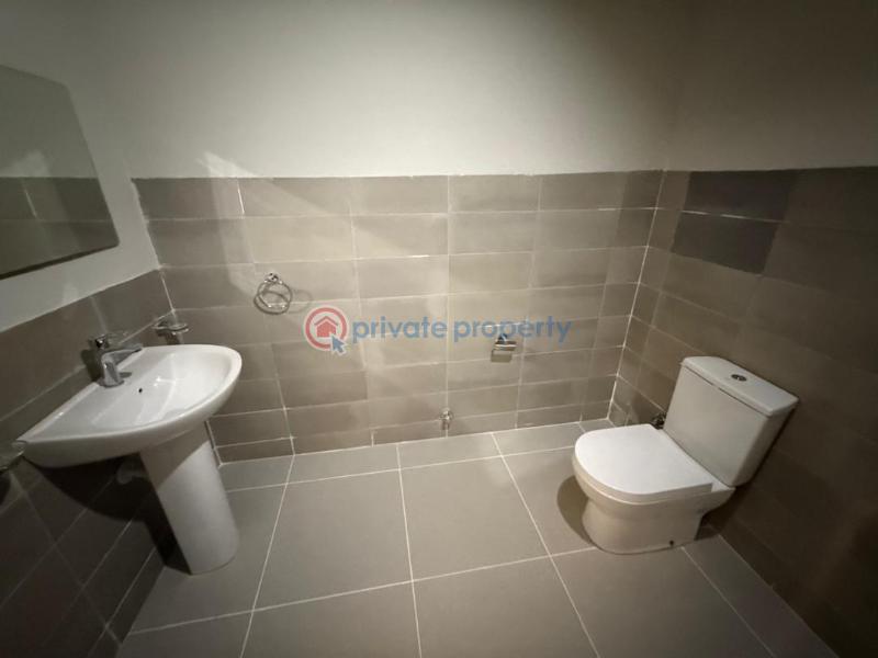 3 bedroom Townhouse For Rent Community 6 Tema Accra - 3