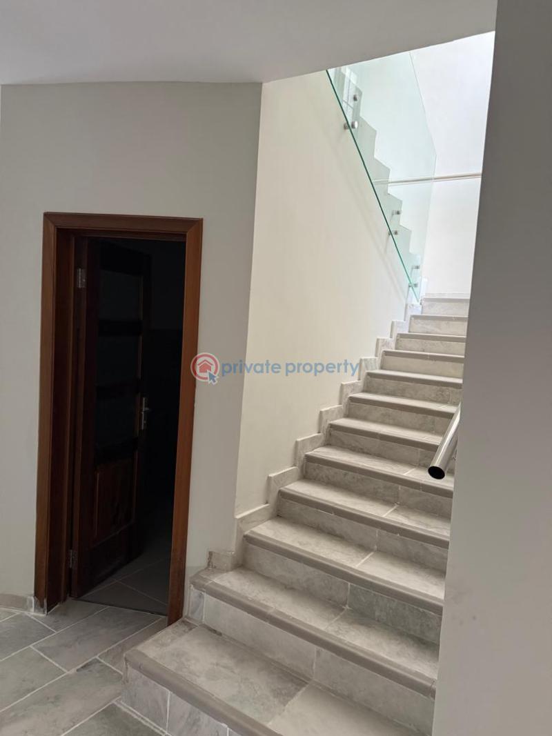3 bedroom Townhouse For Rent Community 6 Tema Accra - 6