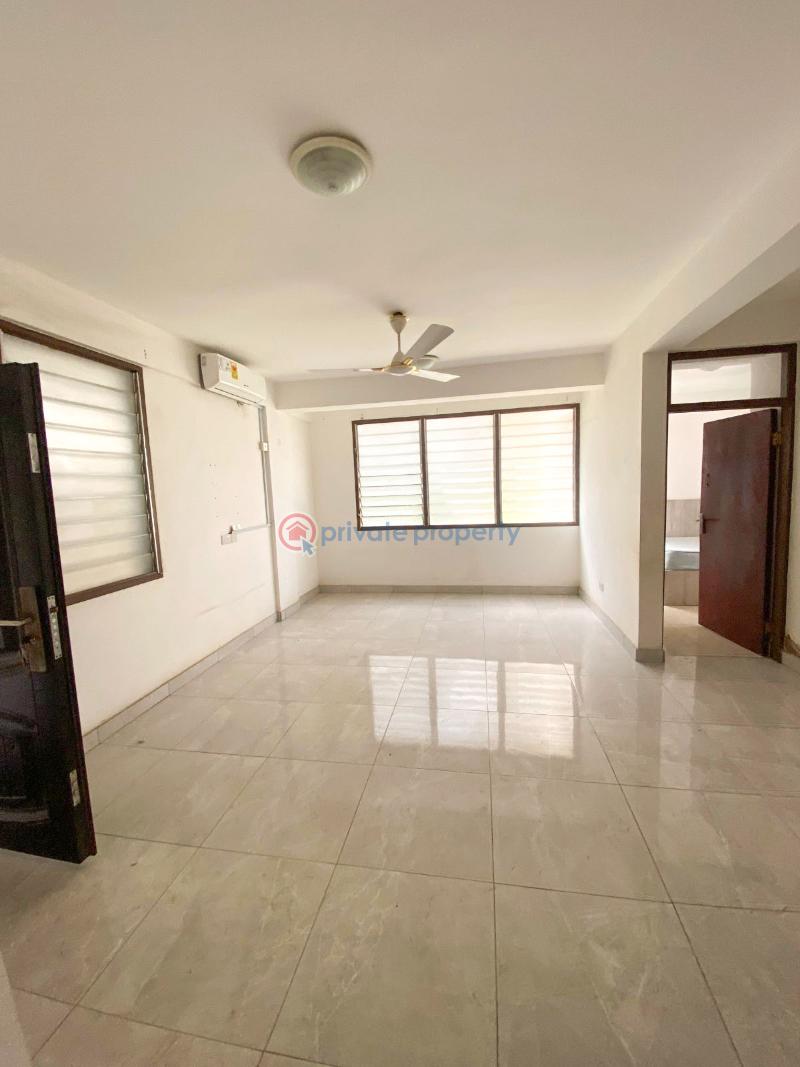3 bedroom Apartment For Rent Sakumono Spintex Accra - 3