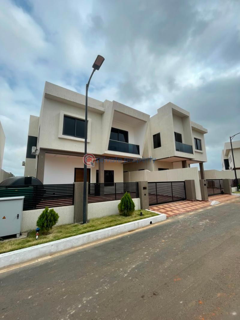 3 bedroom House For Rent East Airport Airport Residential Area Accra - 1