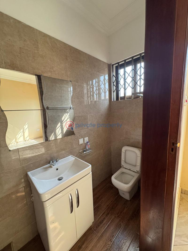 3 bedroom House For Rent comm 25 Tema Accra - 5