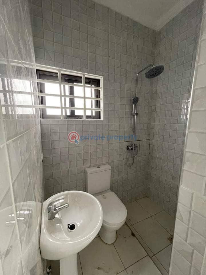 3 bedroom House For Sale Collins Dauda Area Comm 18 Spintex Accra - 8