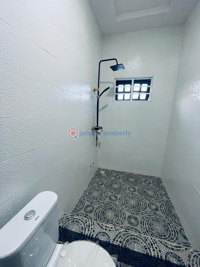 3 bedroom House For Sale Botwe Lakeside School Junction Close To The Melcom La Nkwantanang Madina Municipal Accra - 12