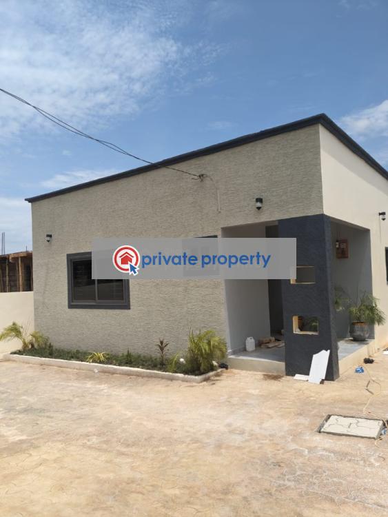 3 bedroom Detached Bungalow For Sale &nbsp;oyarifa Oyarifa La Nkwantanang Madina Municipal Accra - 0