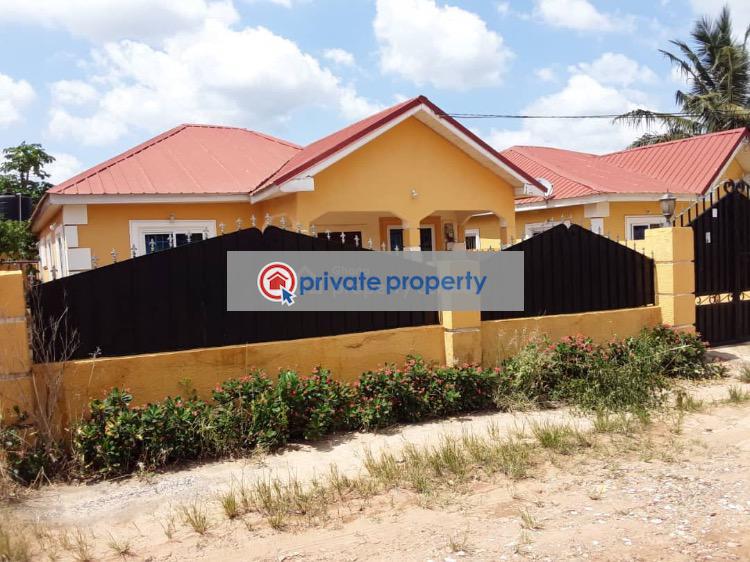 3 bedroom Townhouse For Sale &nbsp;oyarifa Adenta Oyarifa La Nkwantanang Madina Municipal Accra - 0