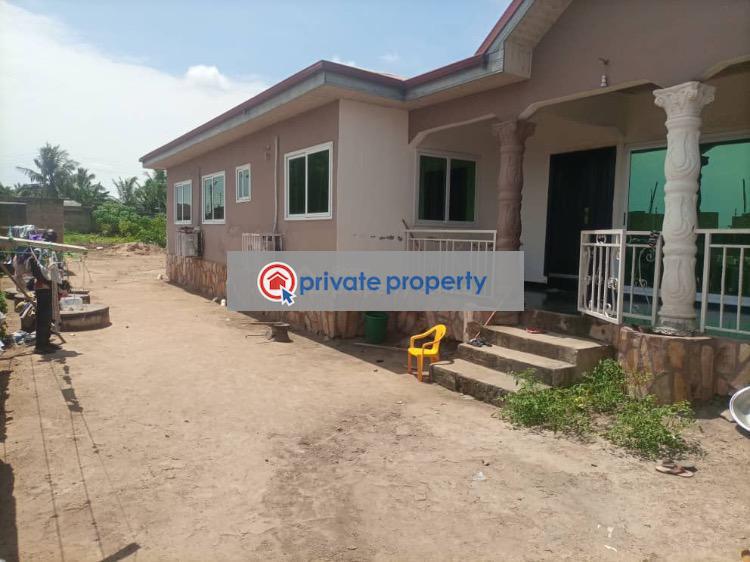 3 bedroom Townhouse For Sale &nbsp;obolo Estate, Along Kasoa Liberia Camp Stretch Kasoa Awutu-Senya East Central Region - 1